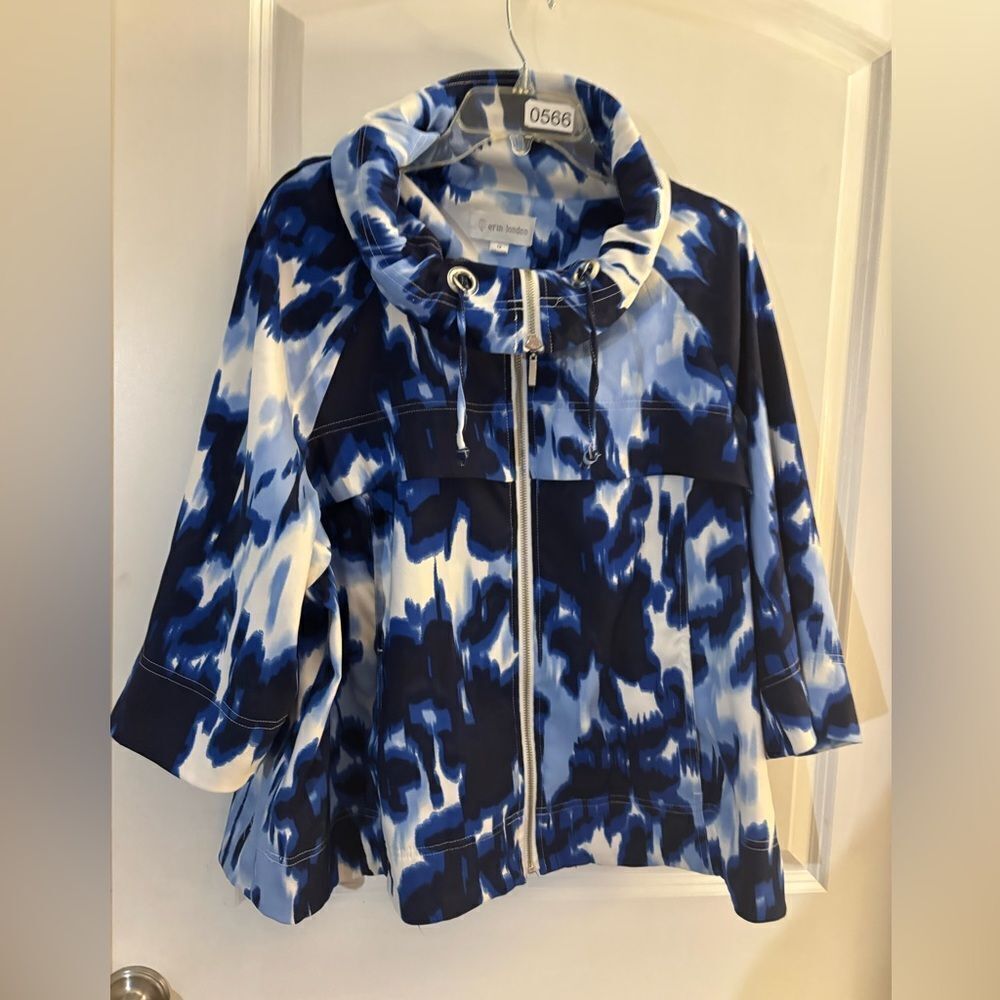Erin London Blue and White Patterned Jacket sz 1X